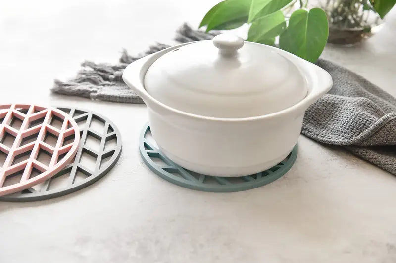 Silicone Trivet Mat - Heat Resistant Non-Slip Holder